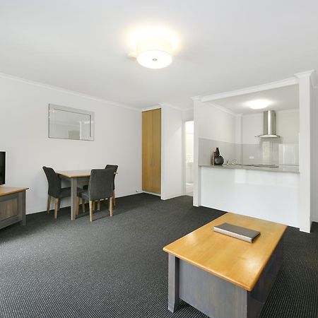 Mt Ommaney Hotel Apartments Brisbane Ngoại thất bức ảnh