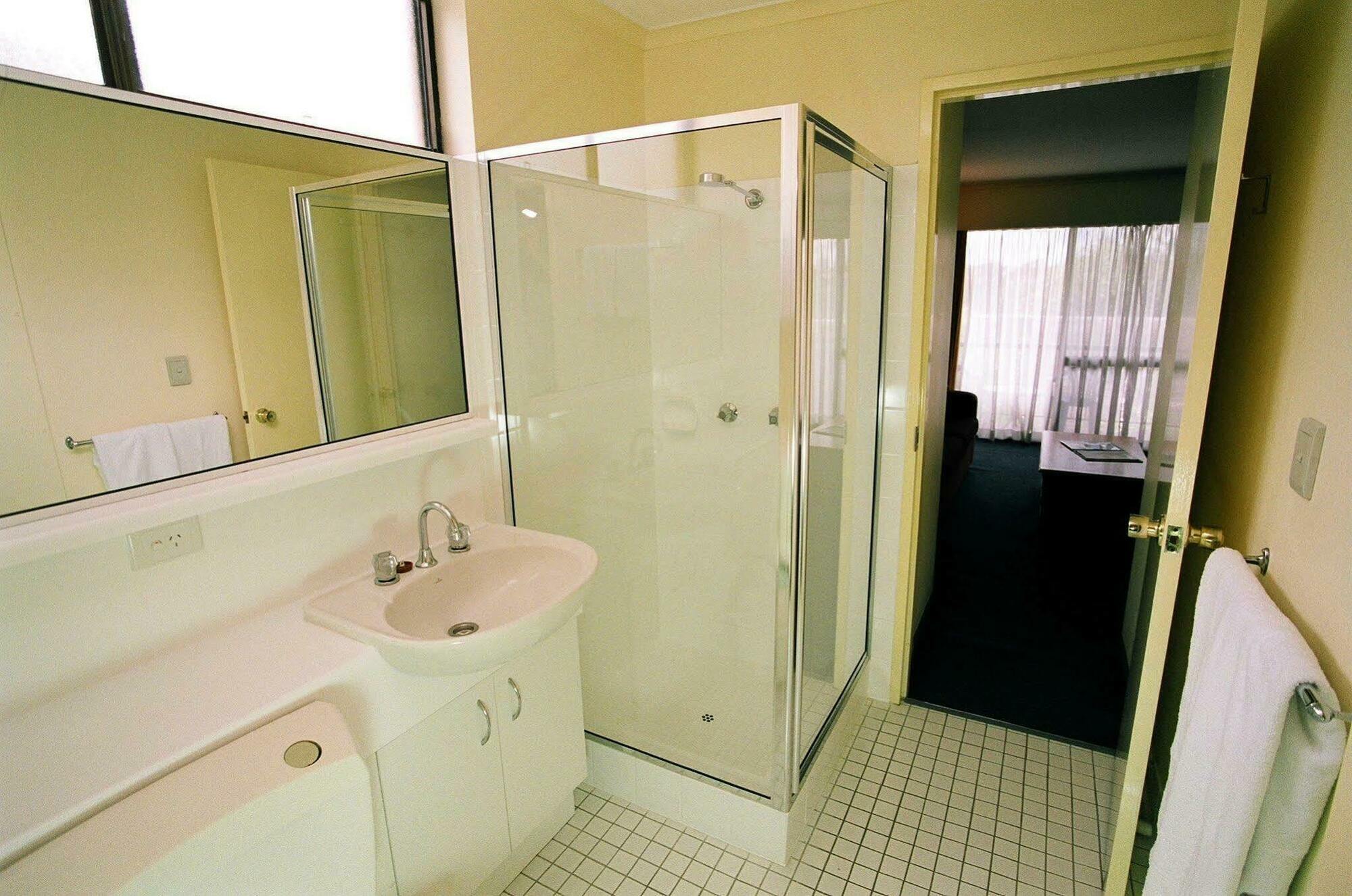 Mt Ommaney Hotel Apartments Brisbane Ngoại thất bức ảnh